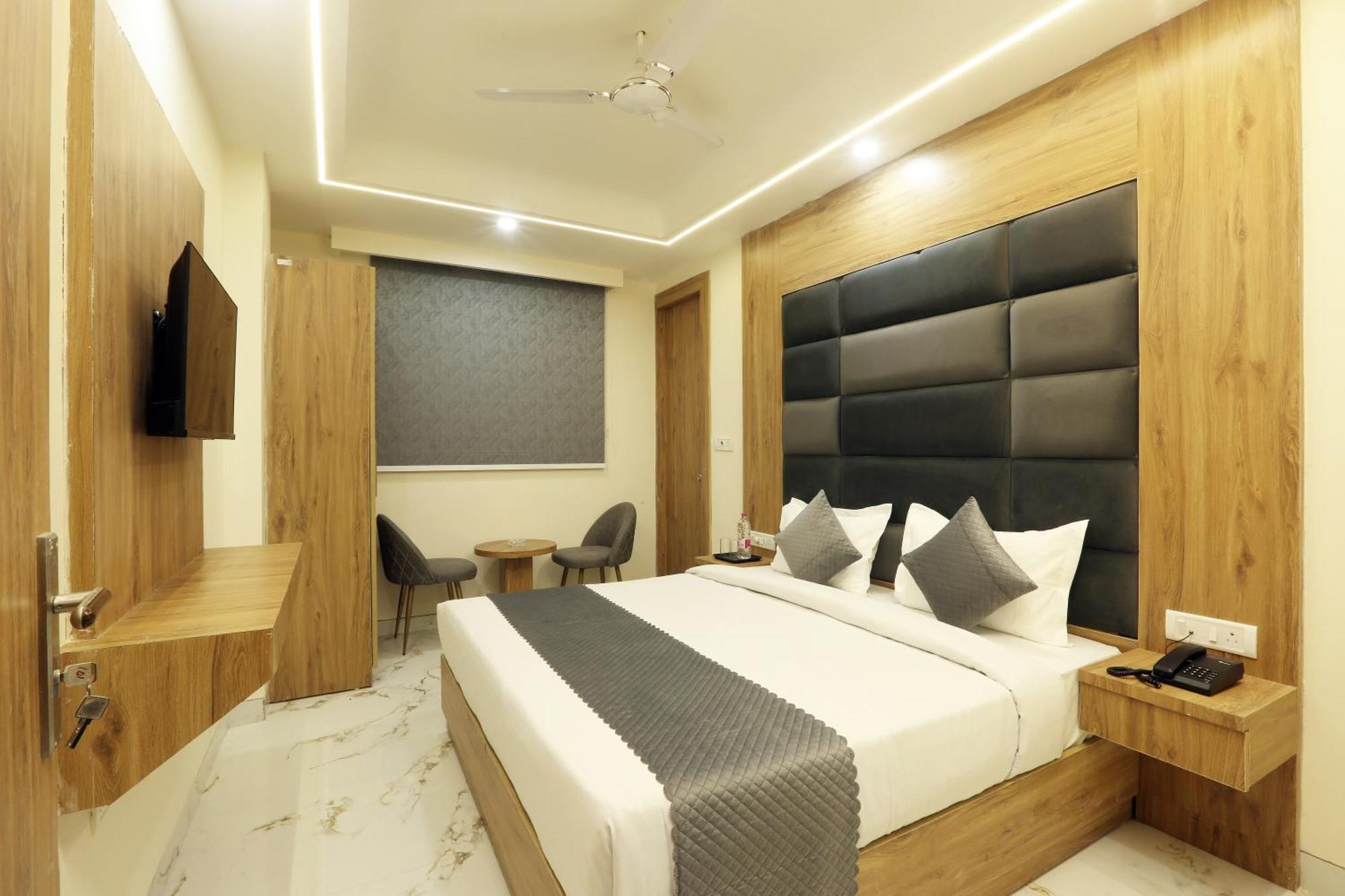 Hotel Luxe Manor Near Delhi Airport New Delhi Exterior foto