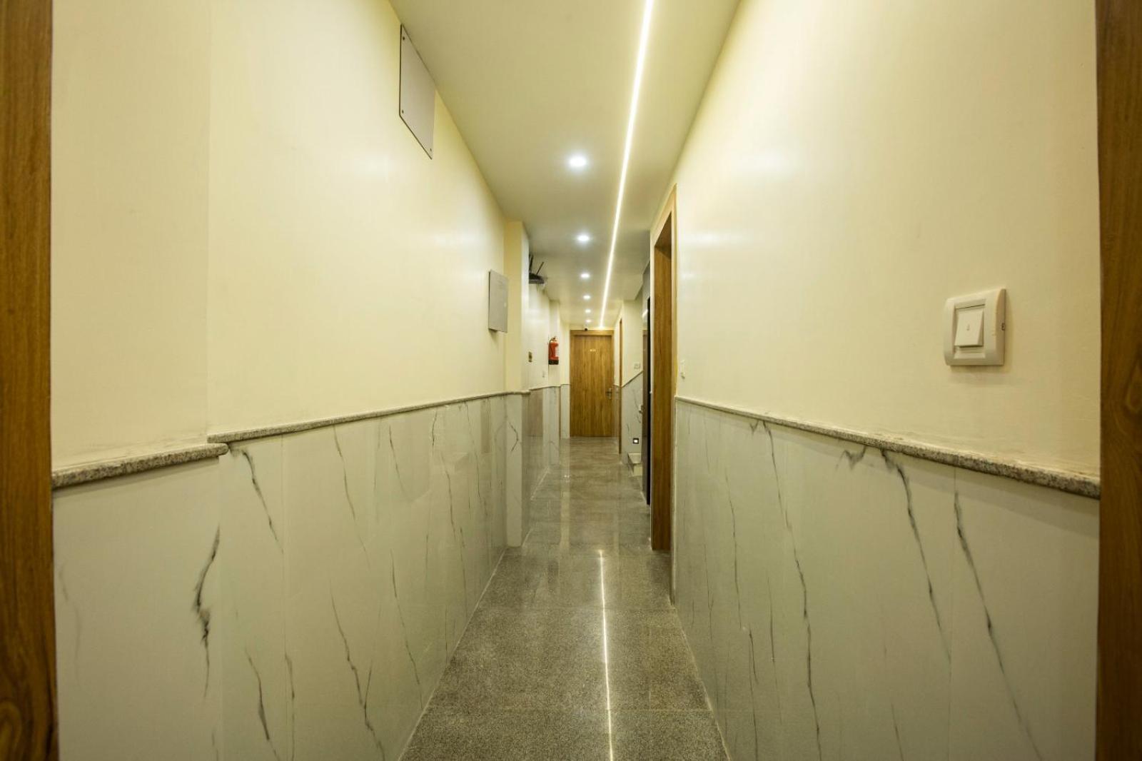 Hotel Luxe Manor Near Delhi Airport New Delhi Exterior foto